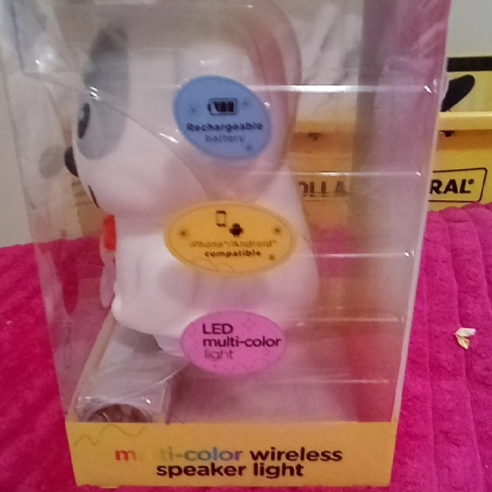 White Wireless Speaker Light